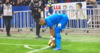 Angel：本赛季自己表现还挺好，可惜今天没带队伍赢下这场比赛