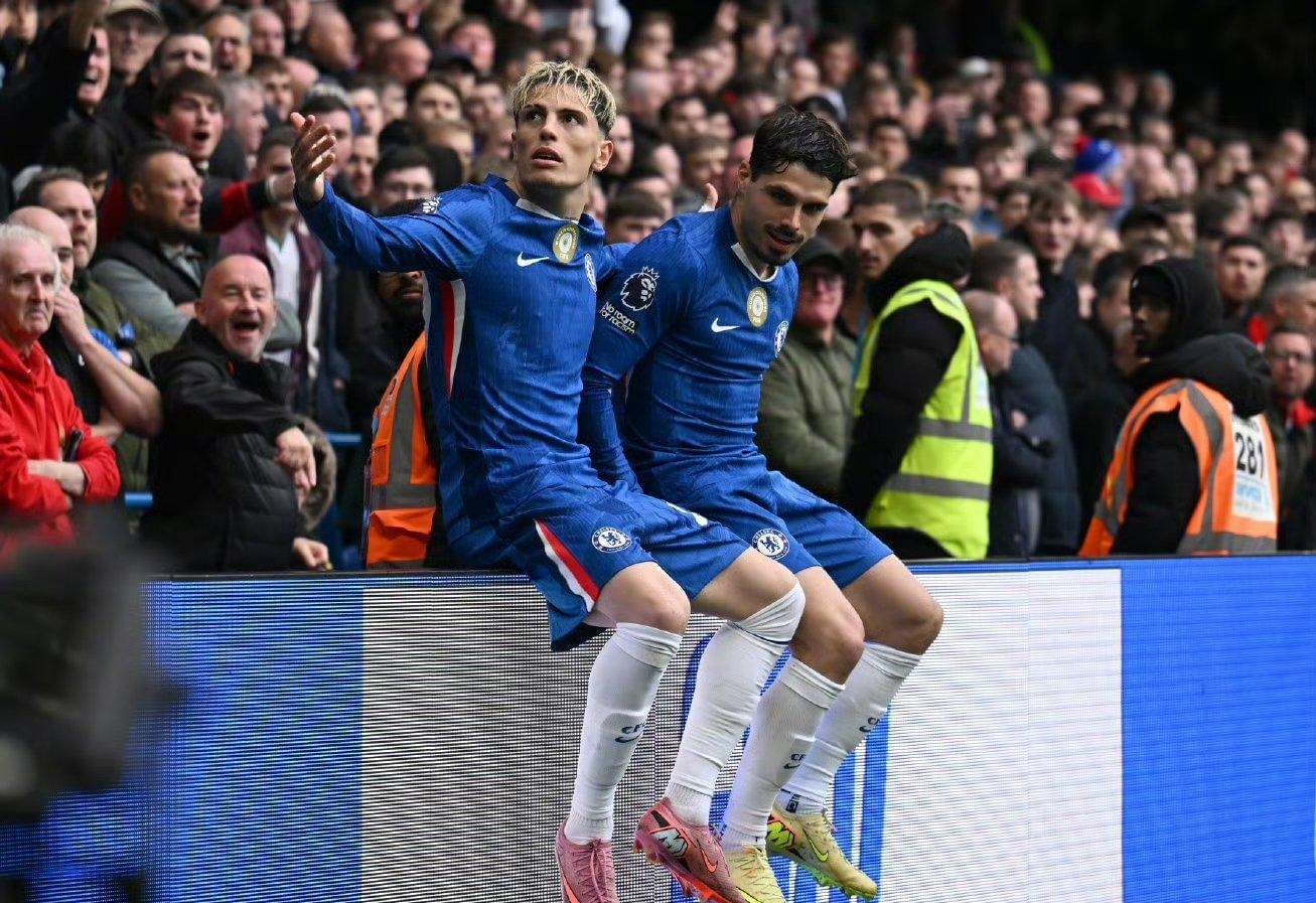 Despa1r 加入 Weibo Gaming 教练组