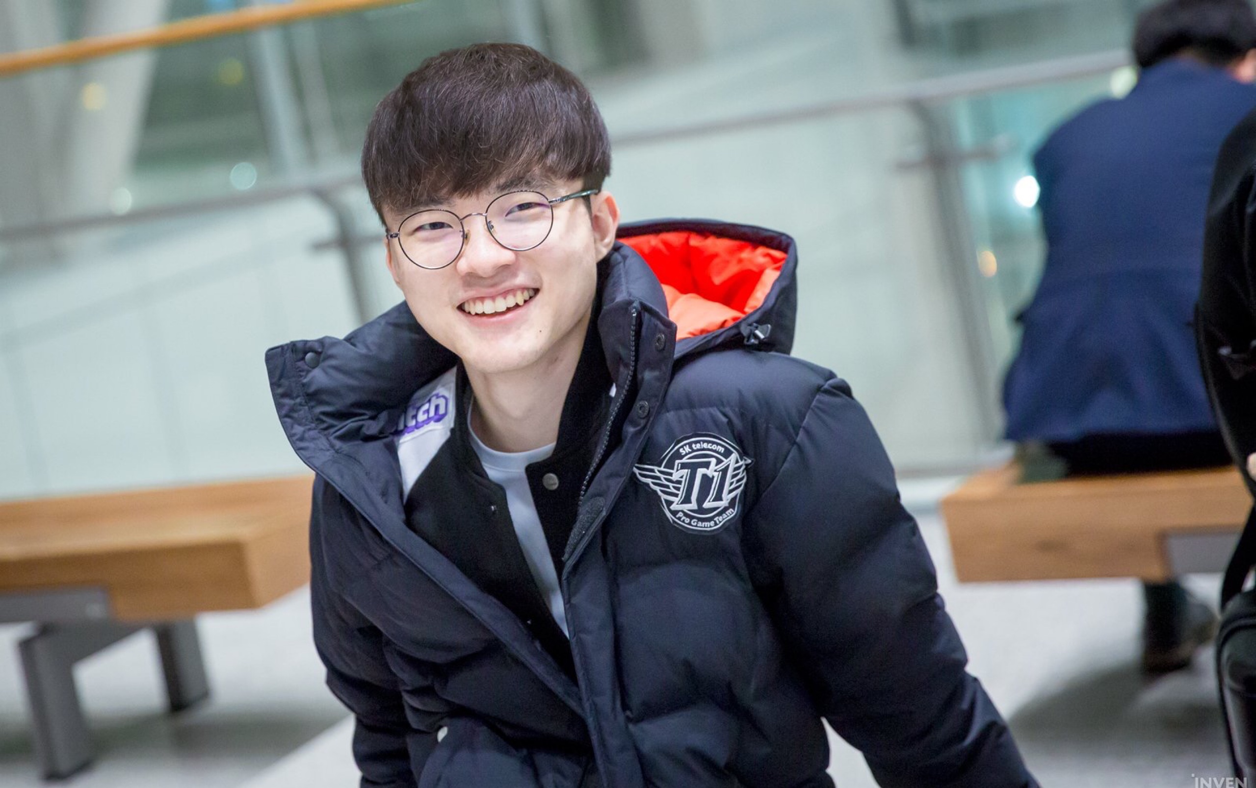 手机PUBG×pigff联名皮肤开售，HOT TIME活动赠送800G-Coin!